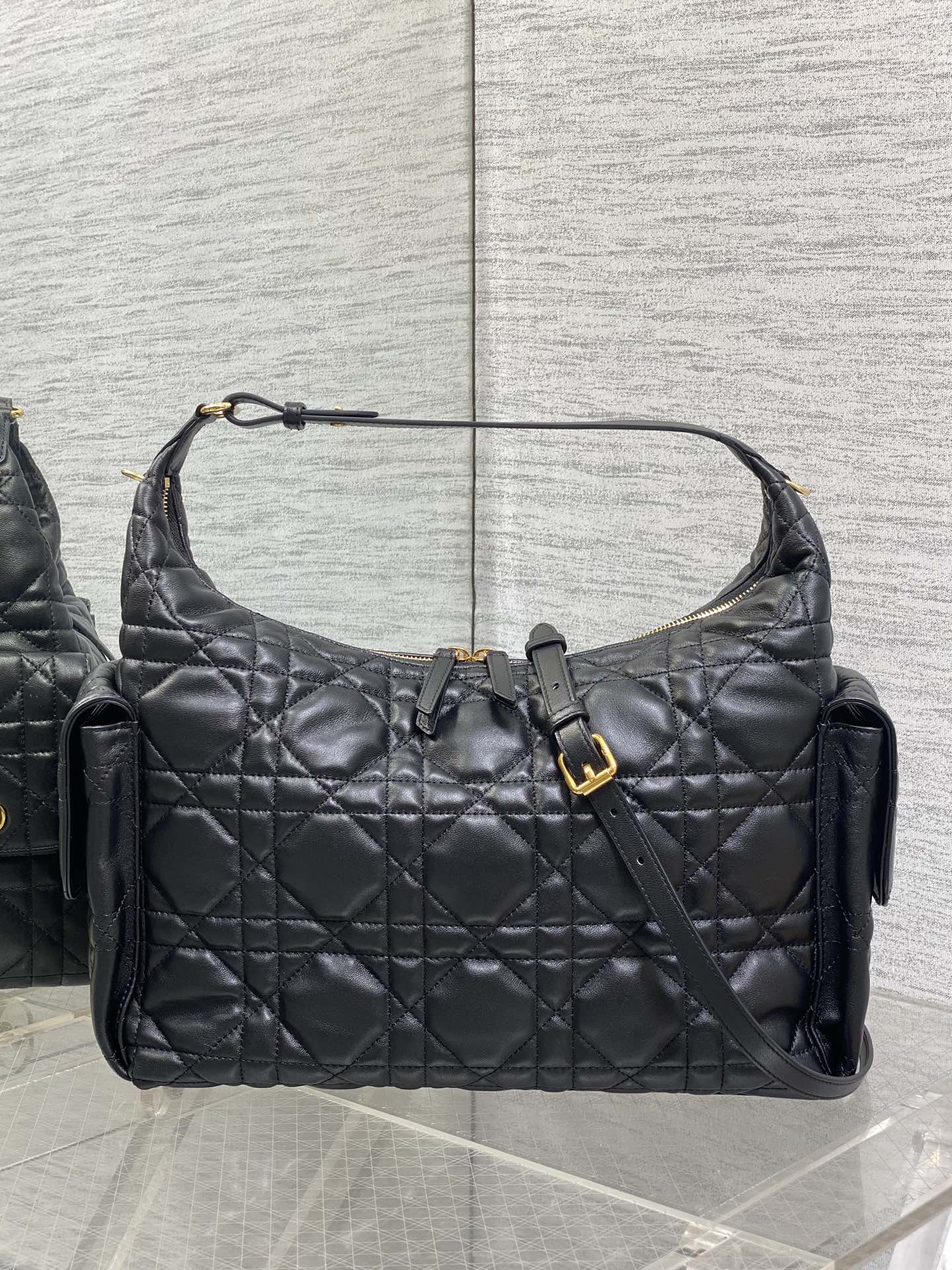 디올 D-Dream 라지 백  M6322UUV  33*20*11cm
