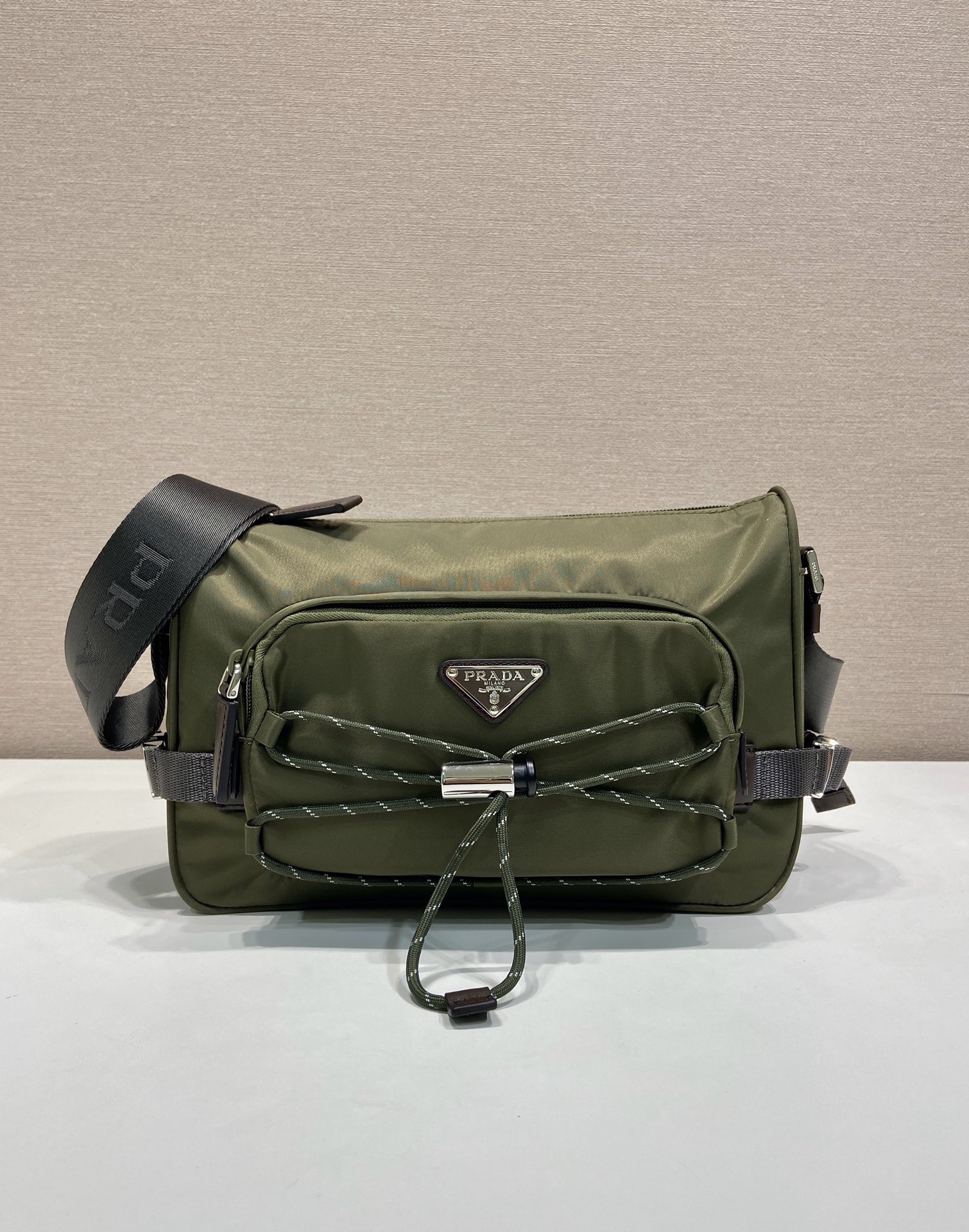 Prada Speedrock Re-Nylon and leather shoulder bag 2VH192 28*17.5*10