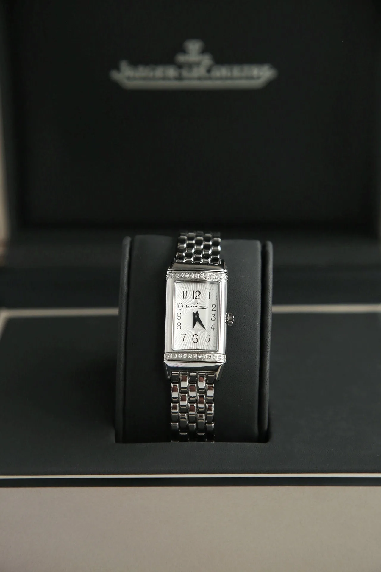 Jaeger Reverso One Q3288560    40.1mm x 20mm